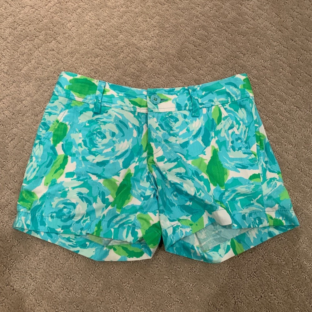 Lilly Pulitzer shorts! - Picture 1 of 3